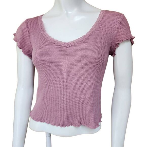 Pink Rose Dusty Mauve Waffle Knit Lace Neckline & Lettuce Hem Blouse (S) - Picture 3 of 6